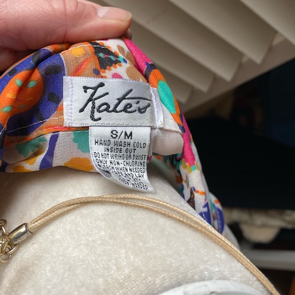 Fun Spring Top - Picture 3 of 3